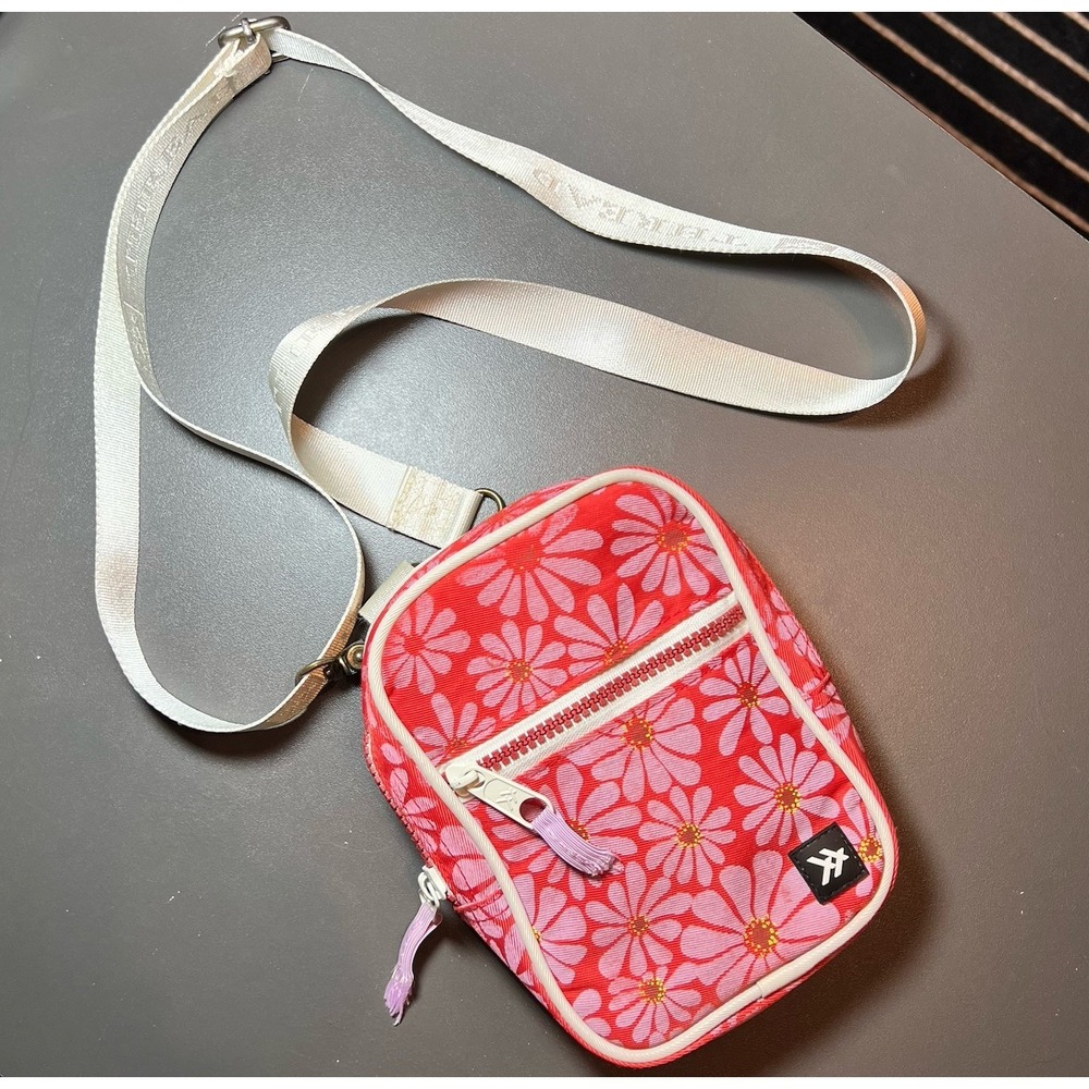 Thread Wallets Crossbody Bag Adjustable Red‎ And Pink Flowers Sling Purse Carry